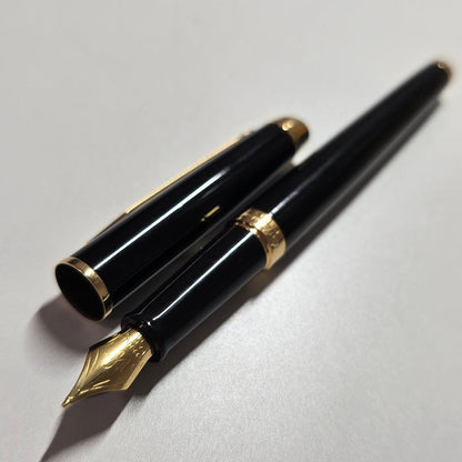 Waterman Fountain Pen in black body with gold color accents and gold nib