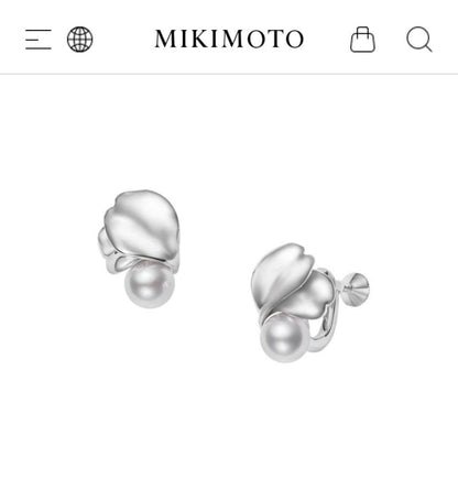 New Mikimoto elegant pearl necklace and matching silver earrings set