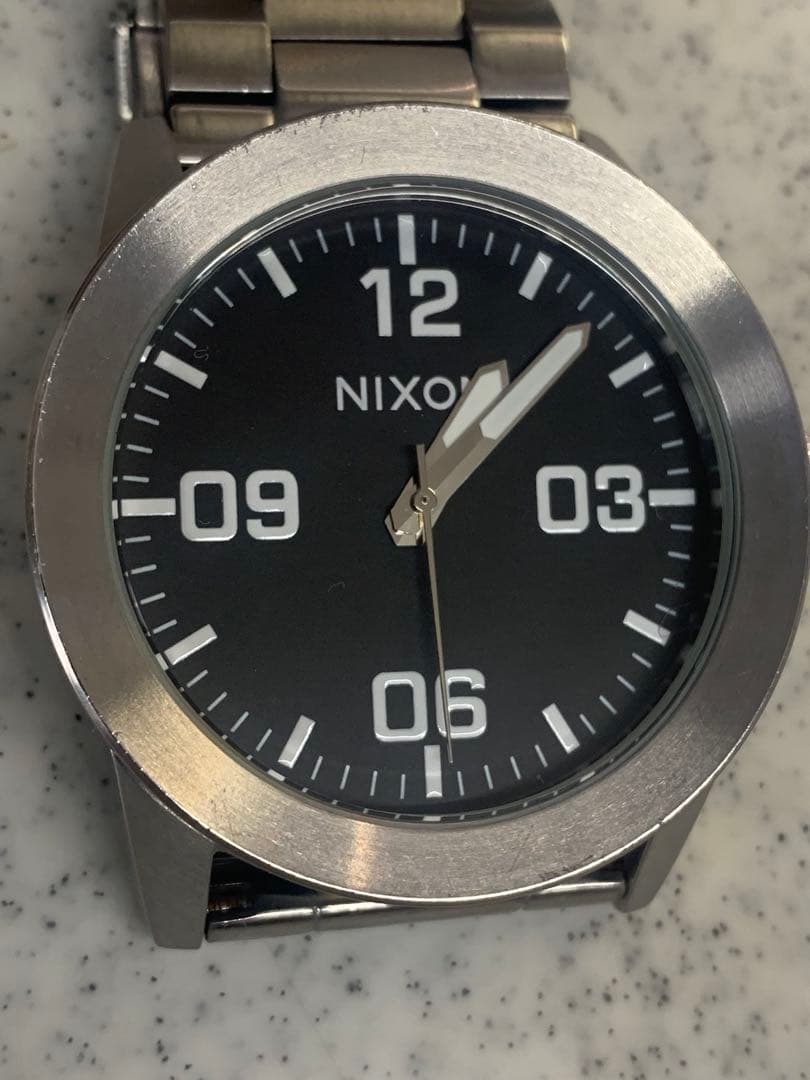 NIXON the private Analog Men's Watch — Japanese