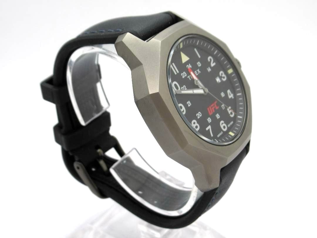 TIMEX TW2V85700 Quartz Men's Watch — Japanese