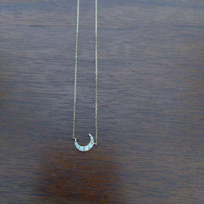 Agat Moon Motif Necklace in K18 gold with diamond accents measuring approximately 40 cm long