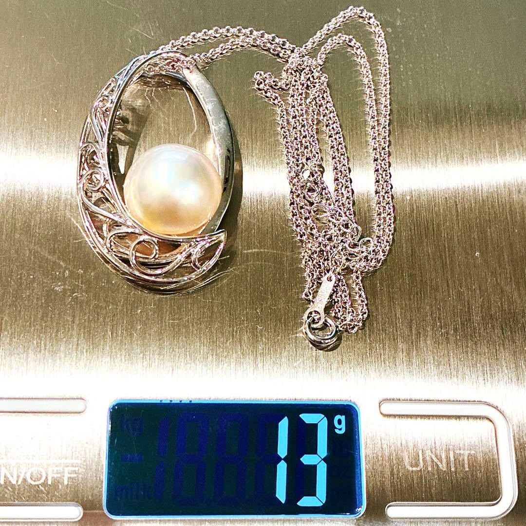 Tasaki Mother-of-Pearl Necklace with 15.8mm pearl pendant, 60cm chain, elegant jewelry piece