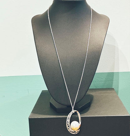 Tasaki Mother-of-Pearl Necklace with 15.8mm pearl pendant, 60cm chain, elegant jewelry piece