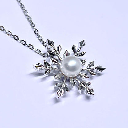 Mikimoto Snowflake pearl necklace with 6.2mm pearls and silver chain 42cm length