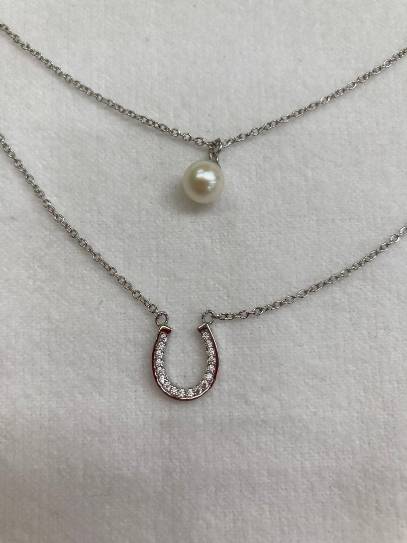 Silver 925 double chain necklace with a 6mm round white yellow tone Akoya pearl pendant