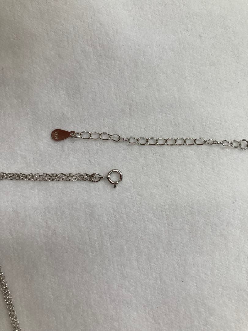 Silver 925 double chain necklace with a 6mm round white yellow tone Akoya pearl pendant