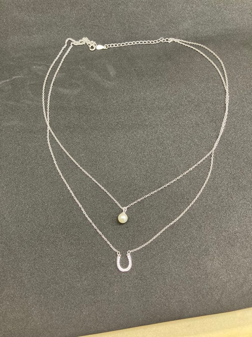 Silver 925 double chain necklace with a 6mm round white yellow tone Akoya pearl pendant