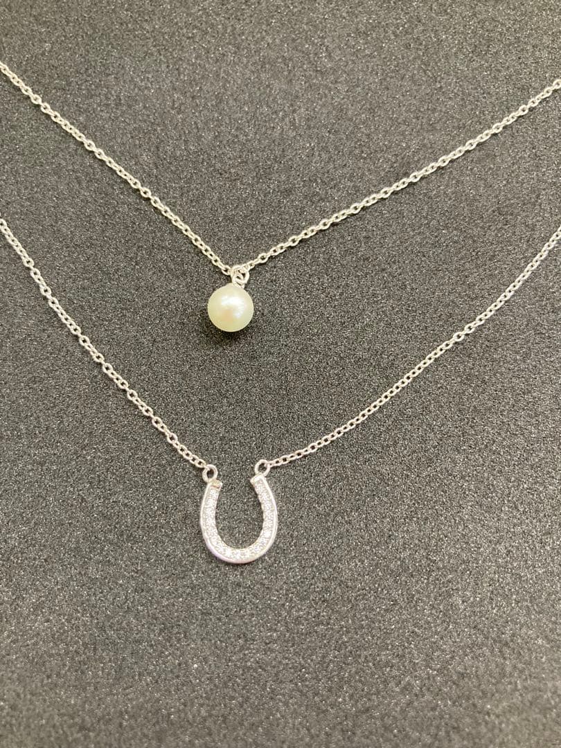Silver 925 double chain necklace with a 6mm round white yellow tone Akoya pearl pendant