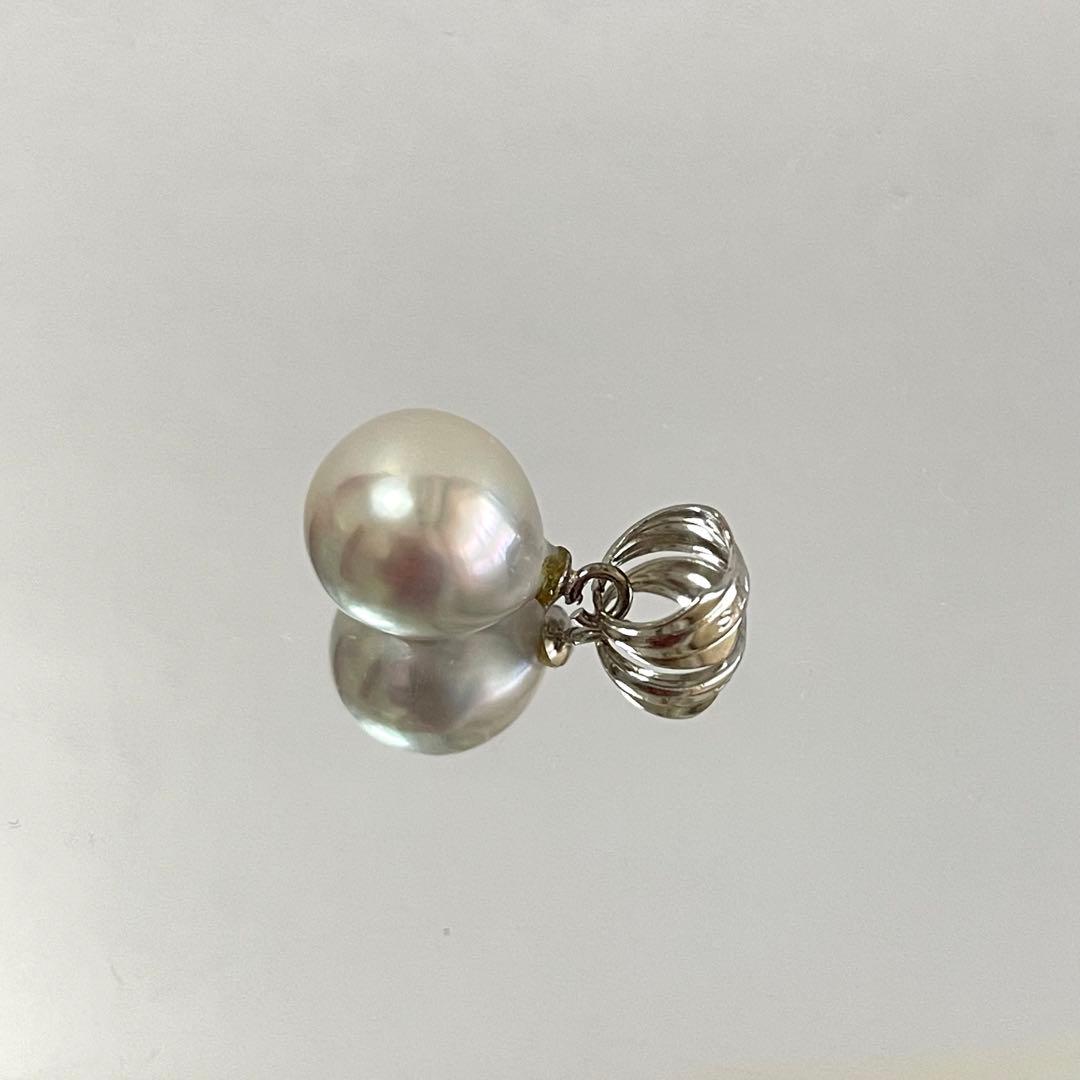Akoya pearl natural pendant top with 8.0-8.5 mm pearl and silver Viking bight