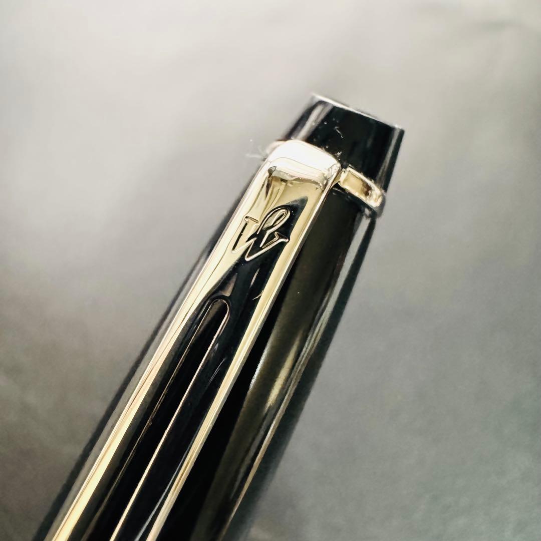 Waterman Expert Essential Black fountain pen with silver stainless steel accents and fine point nib
