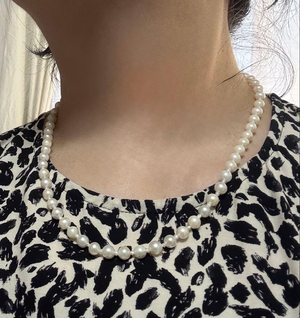 Mitsukoshi Akoya 5mm small round pearl necklace with silver fittings and removable mini cameo charm