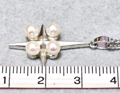 MIKIMOTO Pearl Cross SILVER Brooch 43347 featuring pearls on a 43 cm silver chain