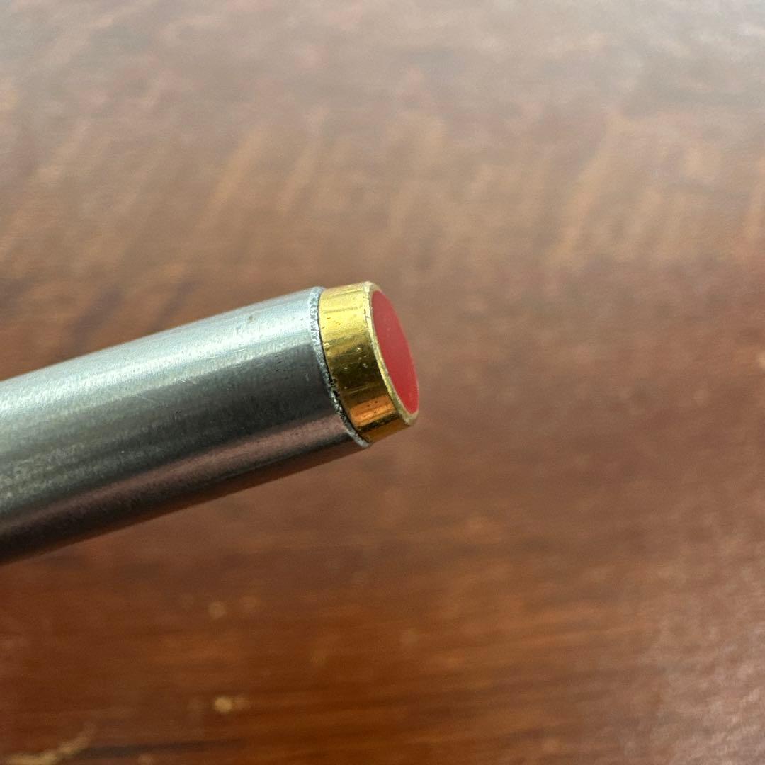 Showa Retro Pilot Fountain Pen with 14K 585 fine tip, red barrel, and gold cap, length 13.5 cm