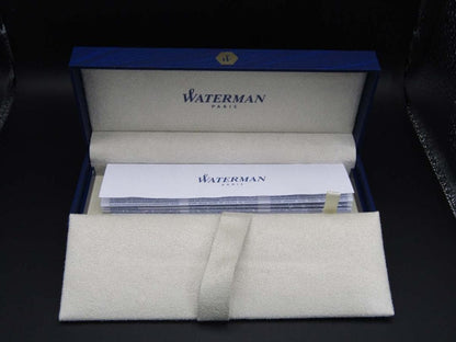 Waterman Metropolitan Essential Matte Black GT ballpoint pen with smooth black lacquer and gold plate trim