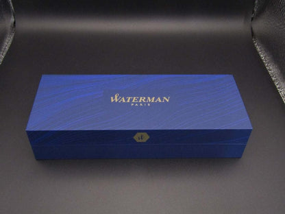 Waterman Metropolitan Essential Matte Black GT ballpoint pen with smooth black lacquer and gold plate trim
