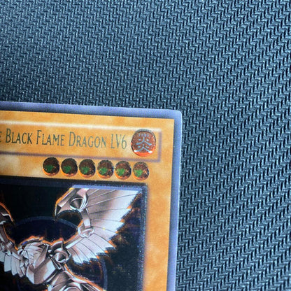 Yu-Gi-Oh Dark Flare Dragon LV6 — English
