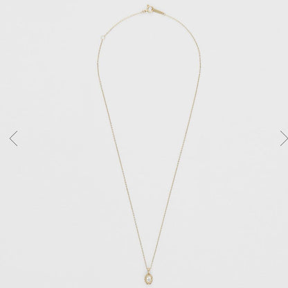 Agete K10 YG11 necklace with a 7.7mm by 5.7mm topaz gemstone on a 40cm gold chain