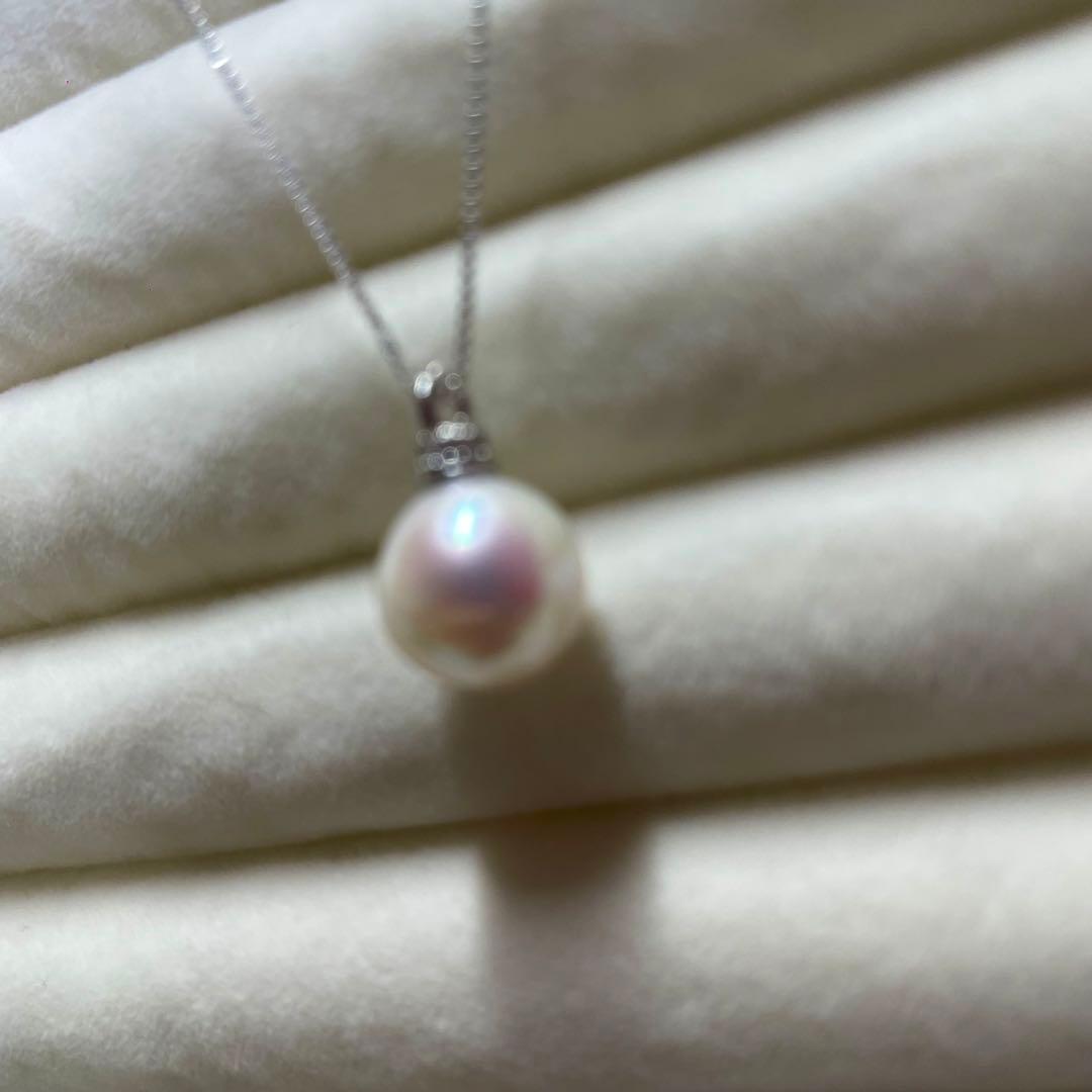 Akoya pearl necklace featuring large 10mm pearls with silver S925 metal parts, 45cm length