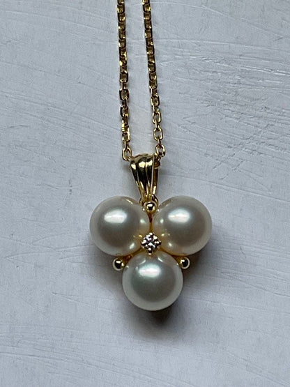 Mikimoto K18 pearl necklace with 6.5mm pearls and 38.5 cm chain length