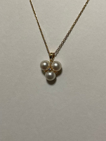 Mikimoto K18 pearl necklace with 6.5mm pearls and 38.5 cm chain length
