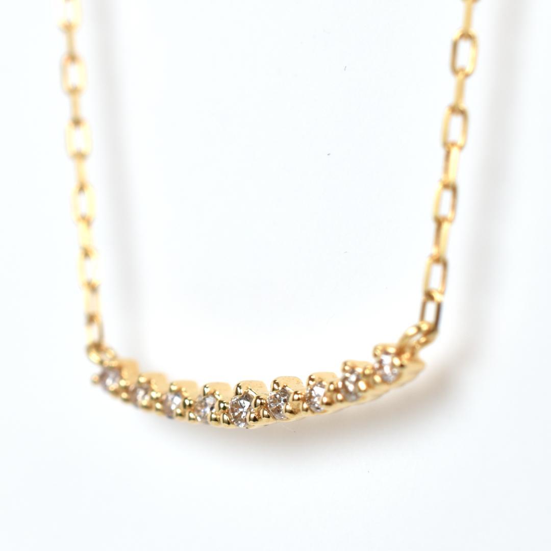Agete yellow gold necklace with 9 diamonds pendant approximately 16.8 mm wide and 40 cm chain length