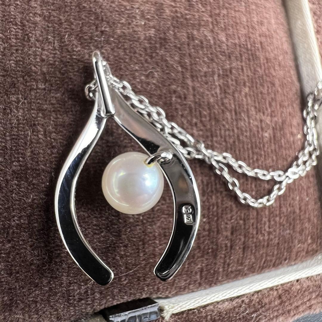 MIKIMOTO silver pearl necklace approximately 39-40cm long with silver clasp and round pearl pendant