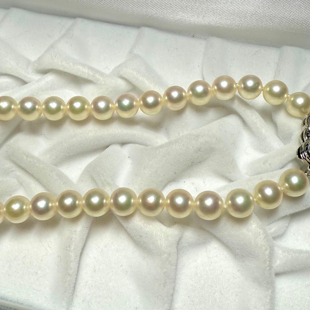 Mikimoto Akoya pearl necklace featuring 7-7.3mm pearls measuring 42cm in length