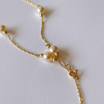 Akoya pearl baroque long Y-shaped necklace with 7mm pearls and gold granules on a 75cm chain
