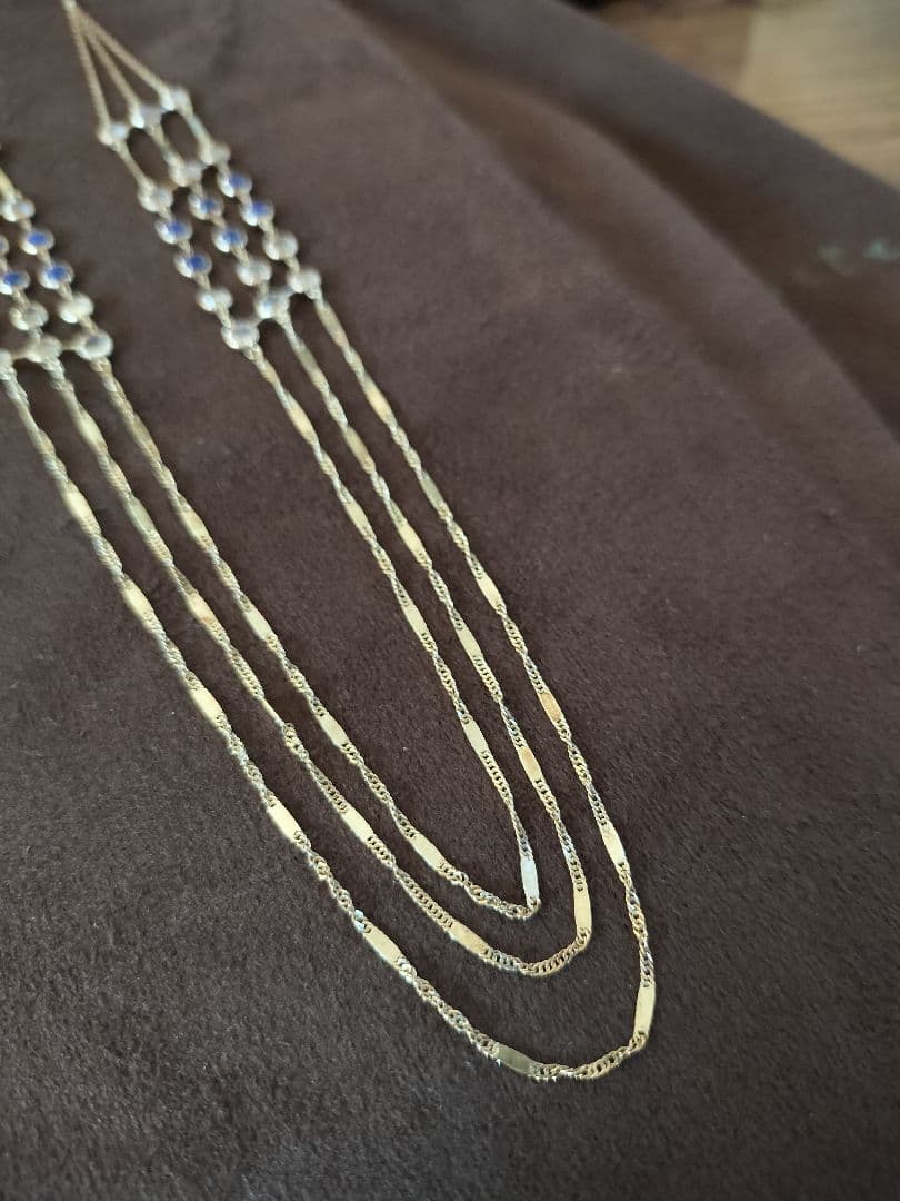 Agete Dreamy Dreamy Long Necklace with 70 cm three-strand 10K gold chain and 36 stones