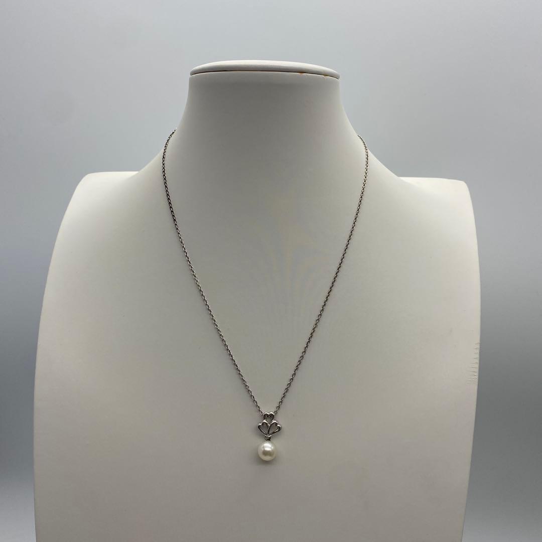 Silver 925 Takashi pearl necklace with double heart motif and adjustable hook clasp
