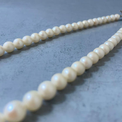 Honest Pearl Akoya pearl necklace with 6.5mm beads and silver clasp, 40cm length