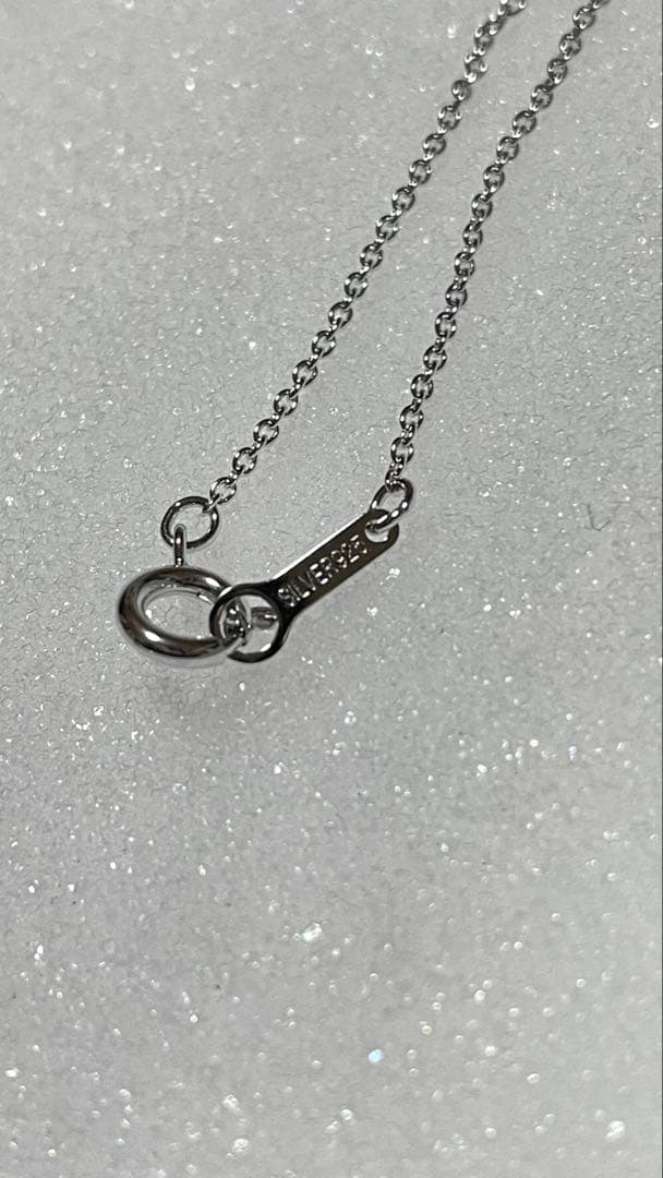 Akoya pearl silver necklace with 7mm pearls on a 40cm silver chain displayed on white background