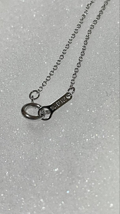 Akoya pearl silver necklace with 7mm pearls on a 40cm silver chain displayed on white background