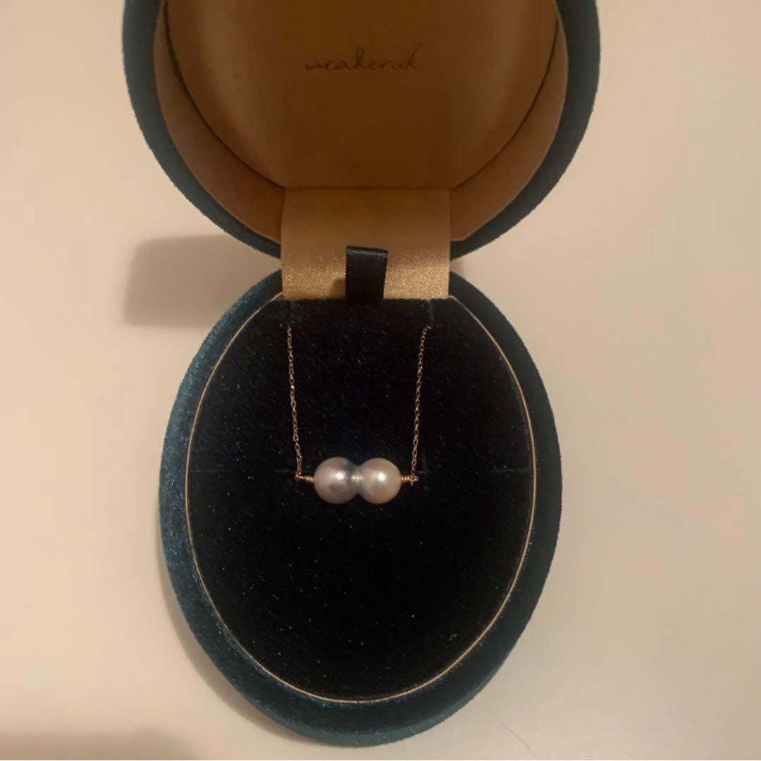 Twin Akoya pearl necklace with 10K gold chain and deep sea-inspired design