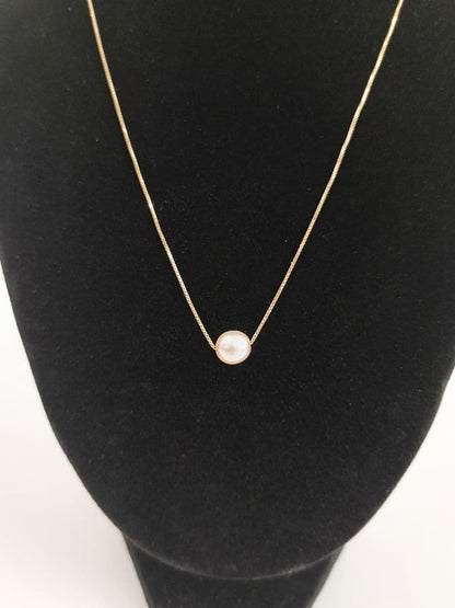 K18 Tasaki single pearl necklace with calm tone pearl on gold chain