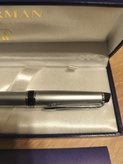 WATERMAN Expert Essential Silver ballpoint pen with sleek silver finish