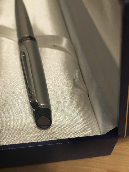 WATERMAN Expert Essential Silver ballpoint pen with sleek silver finish