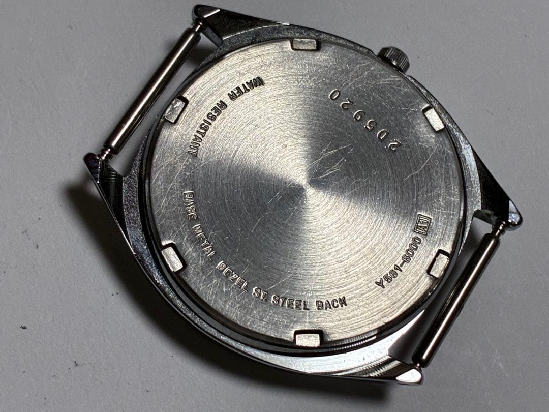 SEIKO ALBA Donald Vintage Quartz Men's Watch — Japanese