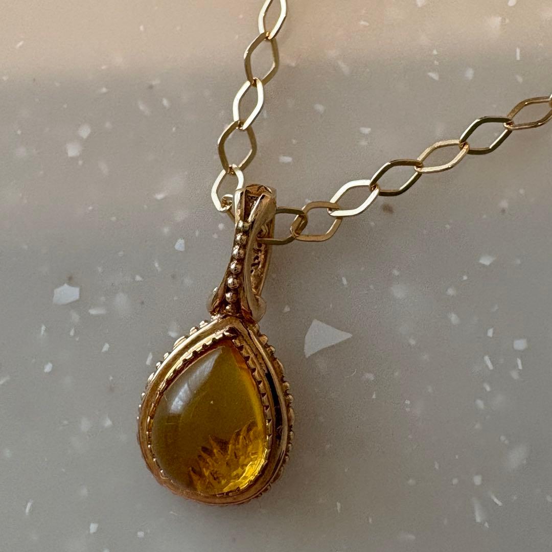 agete K10 Amber Necklace with 40 cm chain featuring warm amber pendant