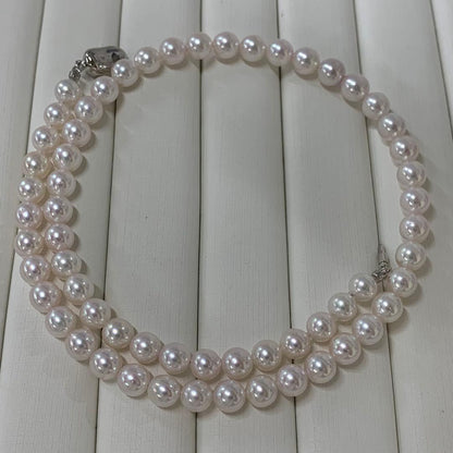 Kuro Pearl Necklace featuring 6.5-7mm Aurora Rose Akoya Pearls with silver clasp on a 43cm chain
