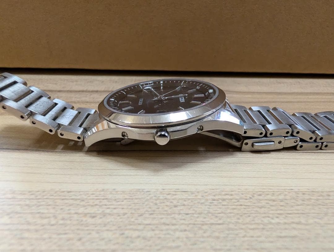 Citizen EXCEED Solar Men's Watch — Japanese
