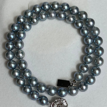 Akiya pearl necklace with blue Akoya pearls, 8.5mm size, 46cm length, sterling silver clasp