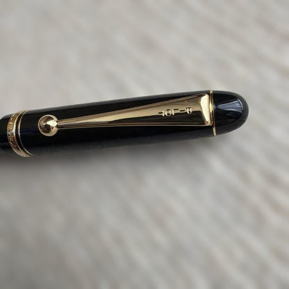 PILOT Custom oil-based ballpoint pen in black and gold with sleek design
