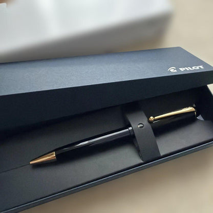 PILOT Custom oil-based ballpoint pen in black and gold with sleek design