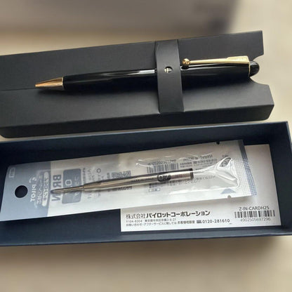 PILOT Custom oil-based ballpoint pen in black and gold with sleek design