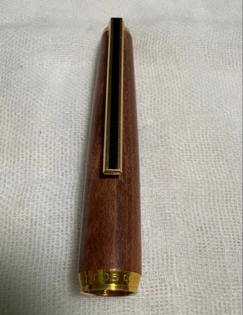 PILOT 0.5 CUSTOM mechanical pencil made with Japanese Zelkova wood shown from side angle