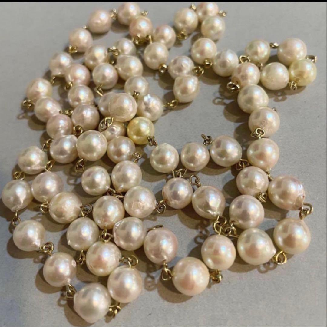 Downton Abbey style play set displayed with an 85 cm Akoya pearl long necklace of large baroque pearls
