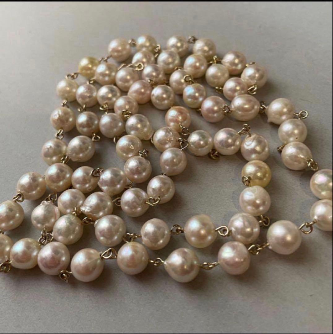 Downton Abbey style play set displayed with an 85 cm Akoya pearl long necklace of large baroque pearls