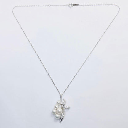 MIKIMOTO Pearl Necklace Flower with 4.9-6.0mm pearls and silver chain, 40cm length