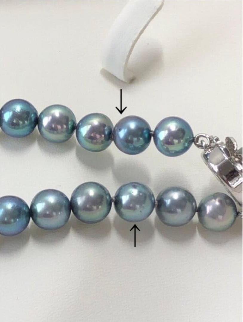 Akoya pearl necklace with blue-gray round pearls 8.0-8.5mm on silver clasp, 43cm length